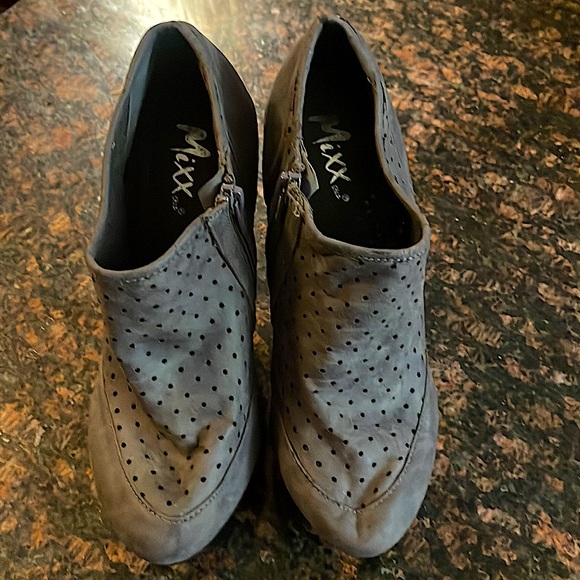 ANKLE BOOTS - Picture 5 of 7